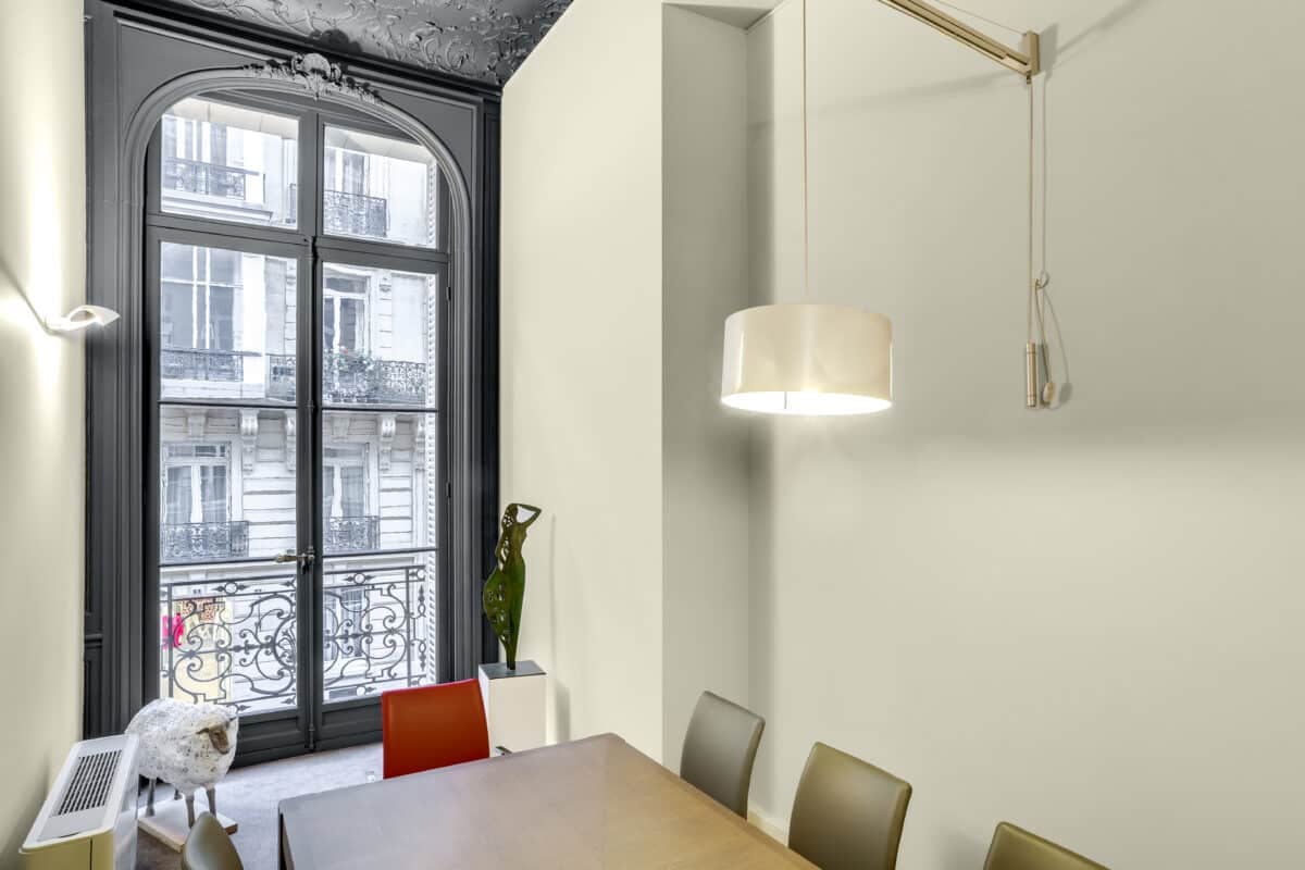 découvrez comment choisir les couleurs idéales pour votre rénovation intérieure. transformez votre espace avec des conseils pratiques pour harmoniser les teintes et créer une ambiance chaleureuse et accueillante.