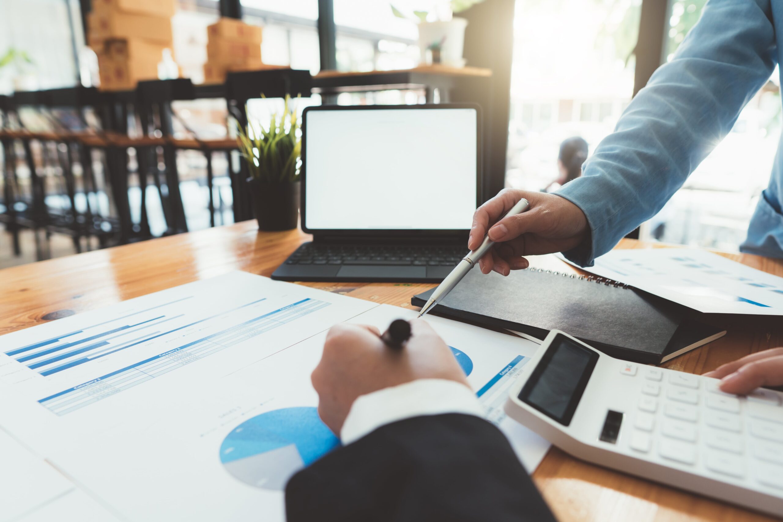 découvrez comment financer votre projet de rénovation facilement et efficacement. explorez les options de financement disponibles pour transformer votre habitat tout en maîtrisant votre budget.